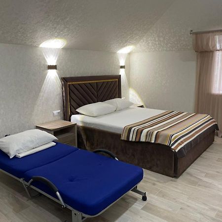 Гостинично-Банный Комплекс Майами Люкс Otel Kostanay Dış mekan fotoğraf