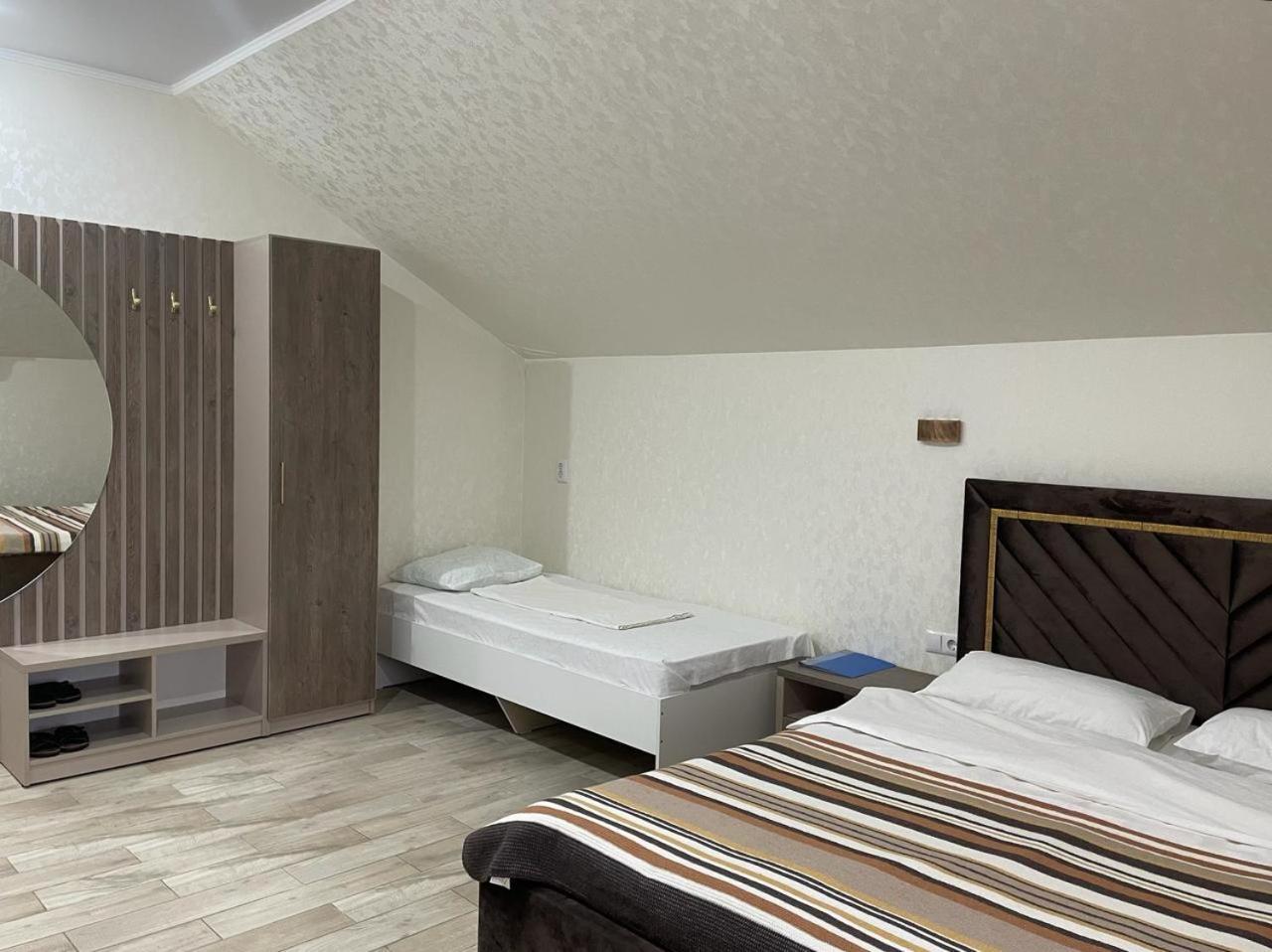 Гостинично-Банный Комплекс Майами Люкс Otel Kostanay Dış mekan fotoğraf