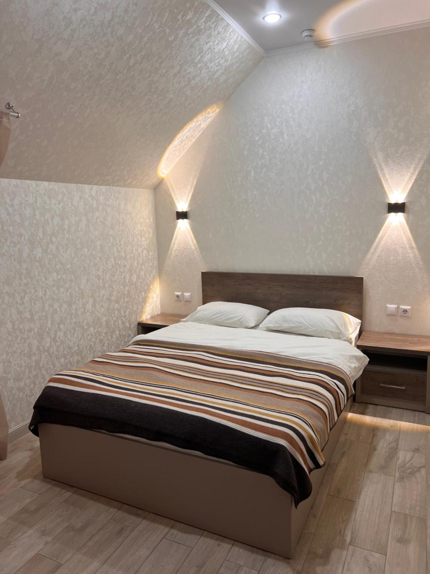 Гостинично-Банный Комплекс Майами Люкс Otel Kostanay Dış mekan fotoğraf