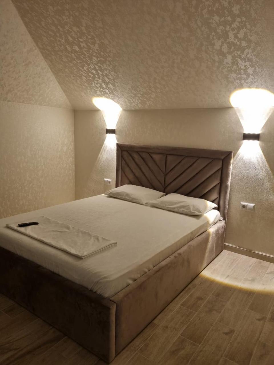 Гостинично-Банный Комплекс Майами Люкс Otel Kostanay Dış mekan fotoğraf
